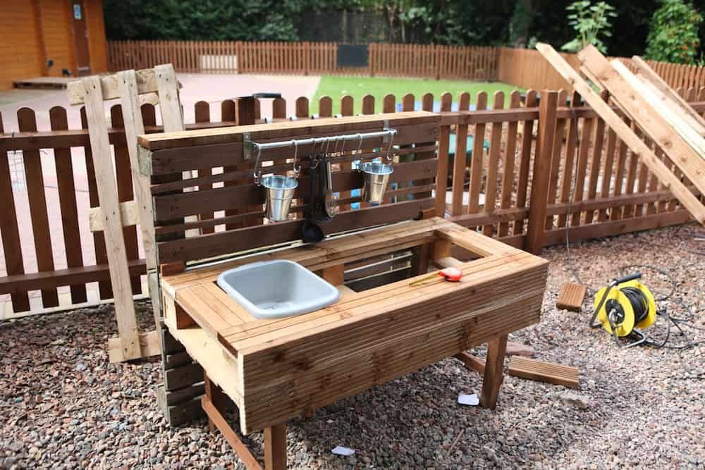 Mud Kitchen Ideas | How To Make A Mud Kitchen | DIY Garden