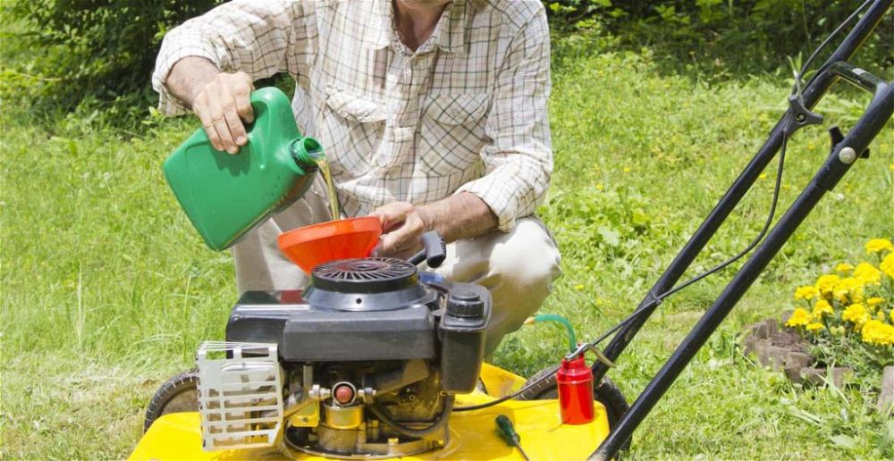 what-is-the-best-lawn-mower-oil