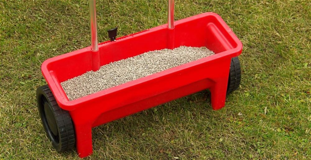 best-winter-lawn-fertilizer