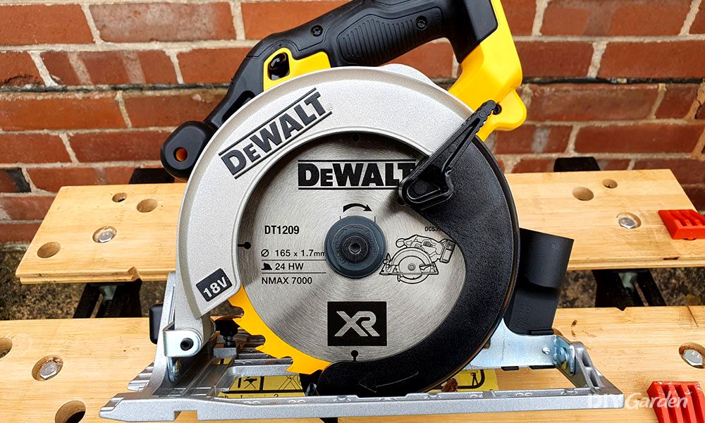 DeWalt-DCS391N-XJ-XR-Cordless-Circular-Saw-Review