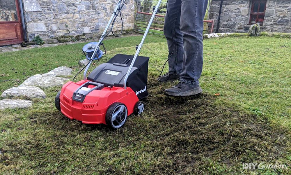 when-to-scarify-your-lawn